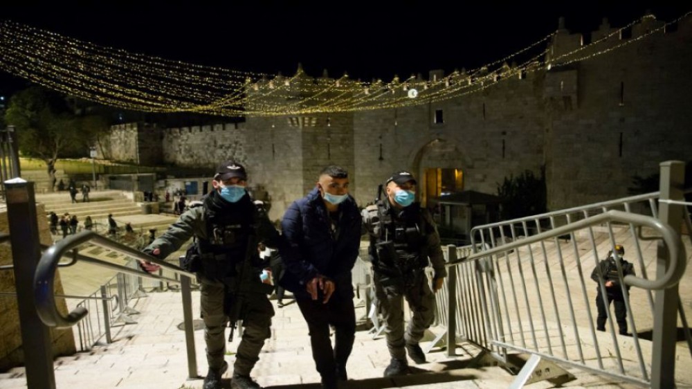 الاحتلال يواصل قمع الفلسطينيين والتضيق عليهم بالضفة الغربية