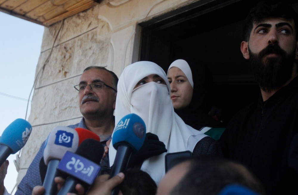 زوجة القائد عدنان- الجيل الذي يقاتل في جنين له ثأر مع الاحتلال ولن يتركوه ولو بعد حين