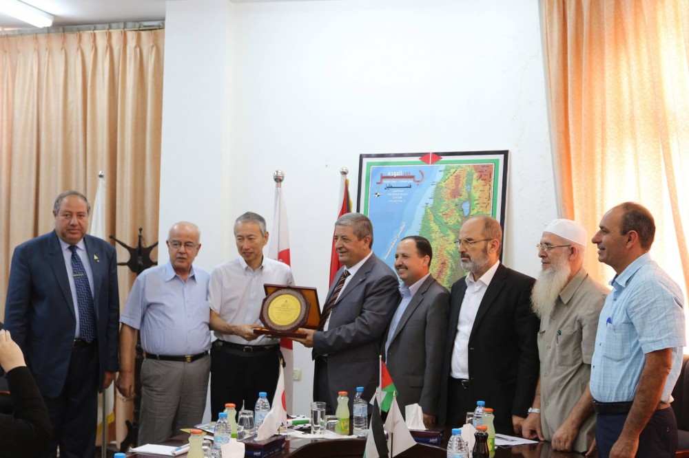 جامعة الأقصى تستقبل السفير الياباني