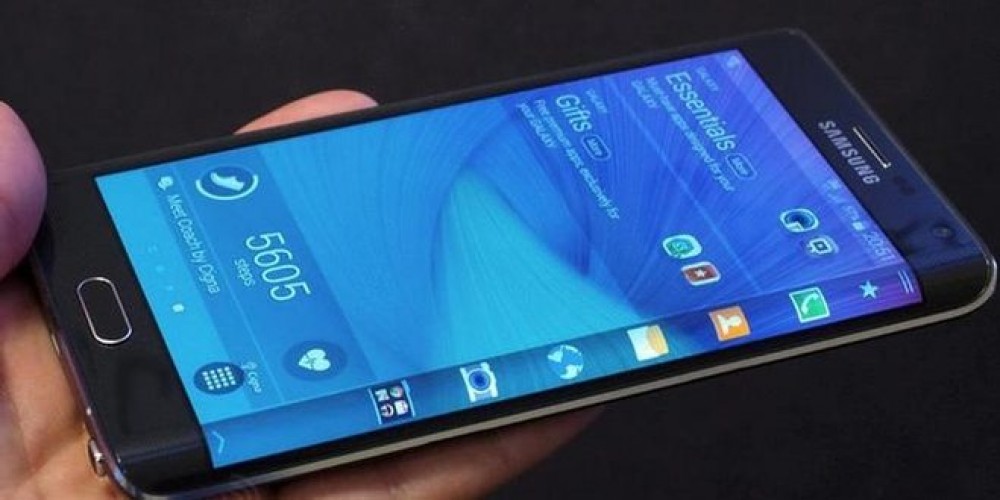 جالاكسي نوت 6 بشاشة منحنية وبطارية ضخمة