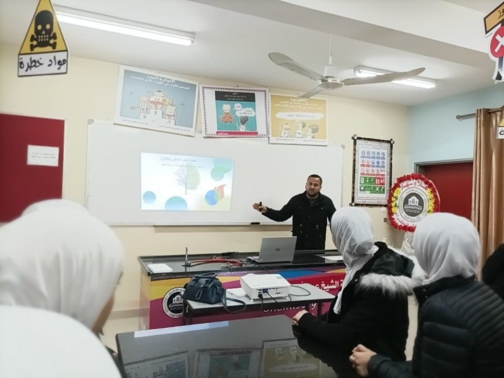 جودة البيئة تنفذ ندوة بيئية بالتعاون مع مدرسة الشيخ عبد الله الدحيان الثانوية