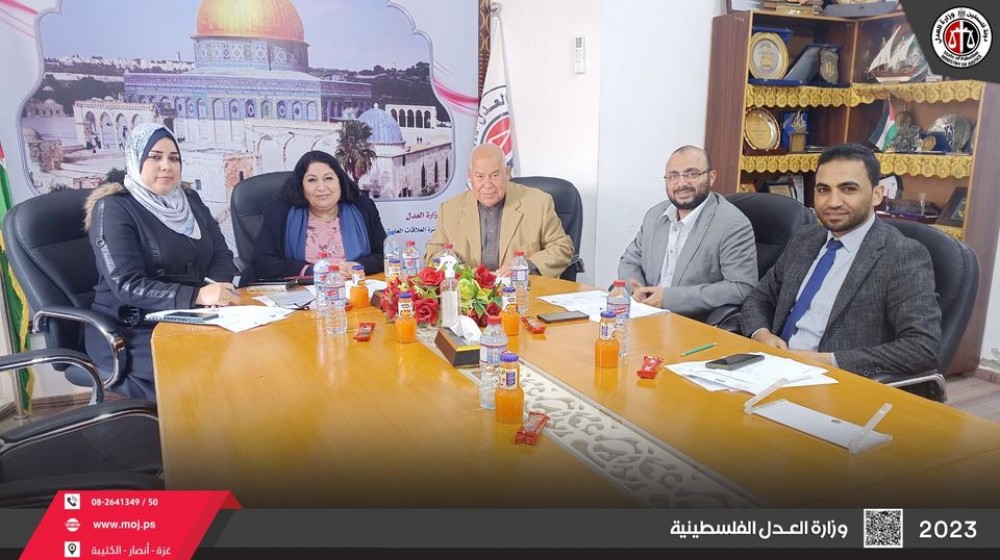 العدل: اللجنة الدائمة لتطوير العمل في مراكز السجون تعقد اجتماعها الدوري