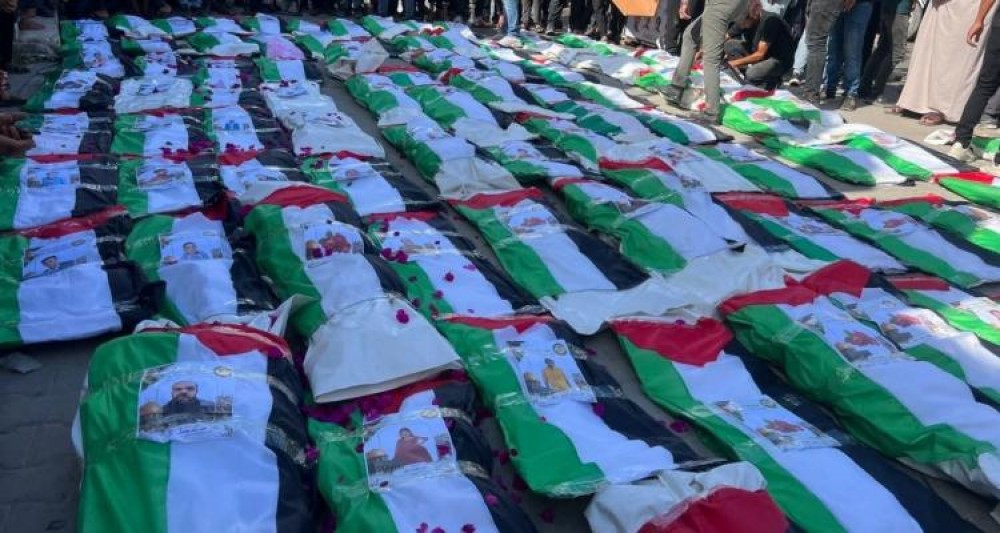 حي الزيتون يودع 100 شهيد من ركام حرب الإبادة.. والشارع يئن تحت ثقل الفقد