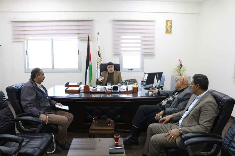 المالية تستقبل وفداً من اتحاد الصناعات لمناقشة بعض الملفات