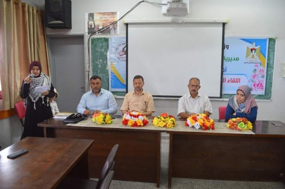 تعليم شرق خان يونس يكرم المشاركين في النادي التقني الصيفي(3)