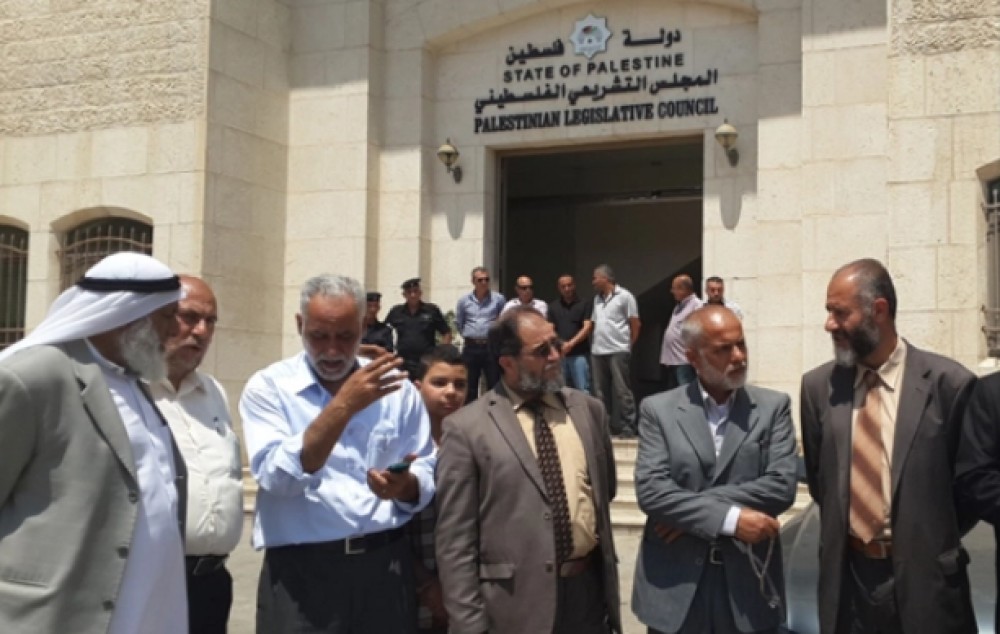عدد من نواب حركة جماس في الضفة الغربية المحتلة 