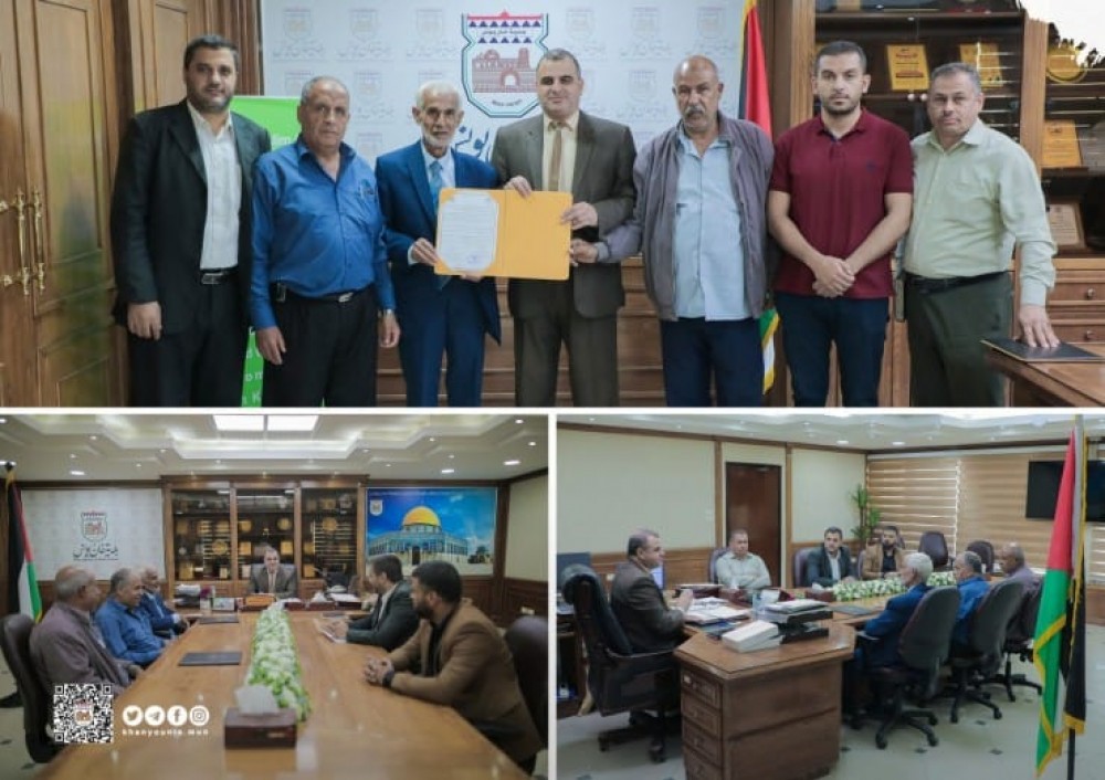 بلدية خان يونس توقع اتفاقية تنفيذ شبكة صرف صحي 