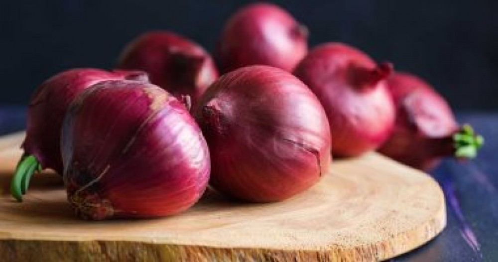 فوائد البصل.. يقوى العظام والمناعة ويحمى القلب