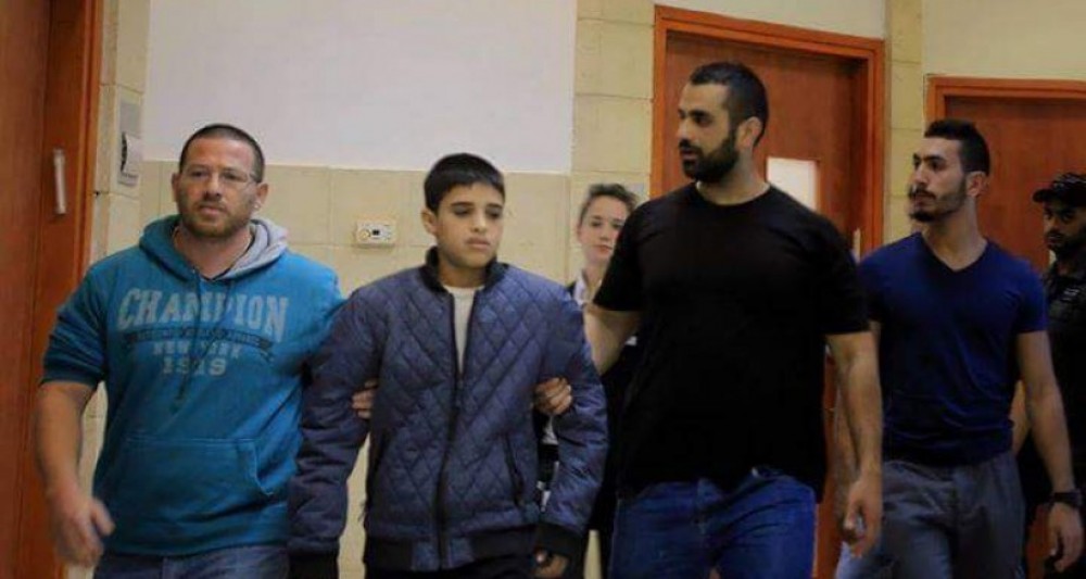 قوات الاحتلال تقتاد الطفل أحمد مناصرة