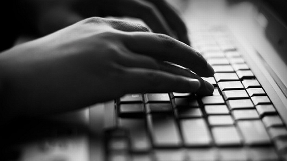 typing_final_121604437517_640x360