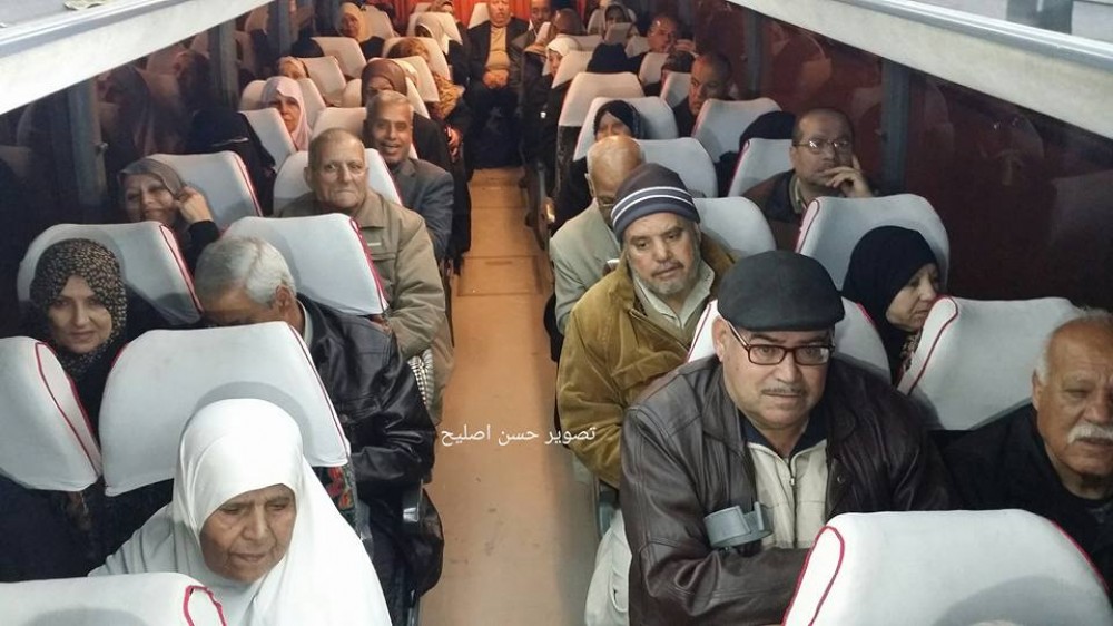 مغادرة المصلين