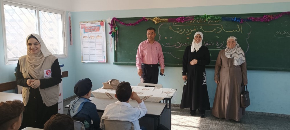 الإرشاد المروري يواصل برامج التوعية المرورية لطلاب المدارس