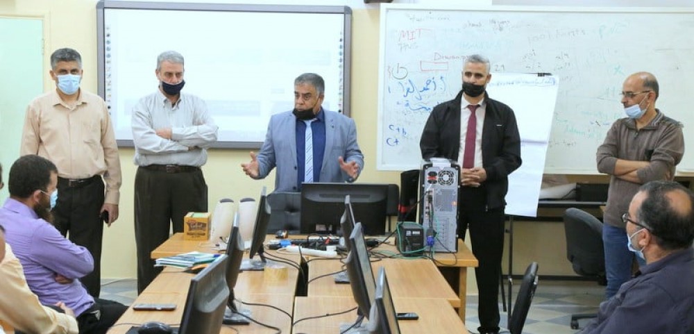 تعليم خان يونس يستأنف الدورات التدريبية الوجاهية للمعلمين