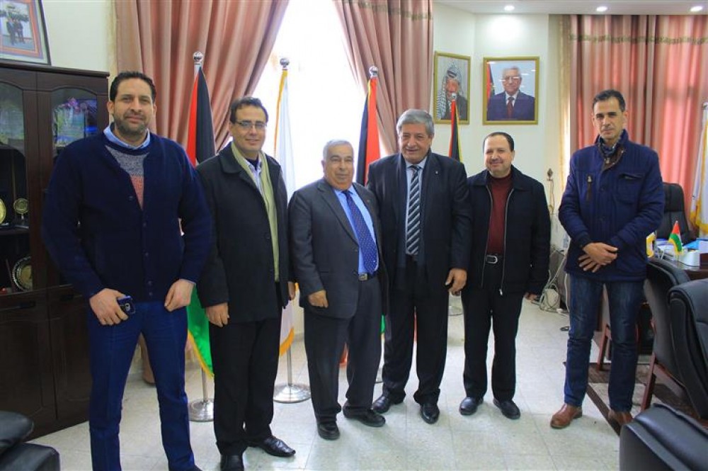 جامعة الأقصى تعزز تعاونها المشترك مع محافظ خان يونس