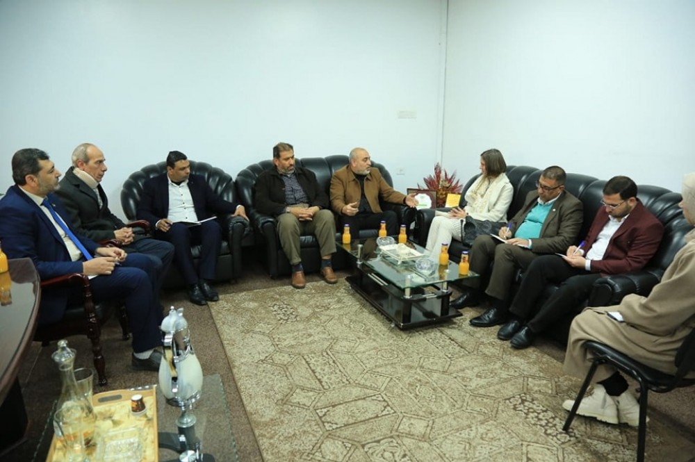 المدهون يبحث مع الصليب الأحمر أوضاع الأسرى داخل سجون الاحتلال