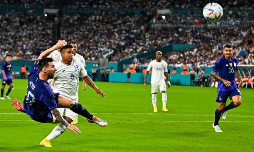 ميسي يقود الأرجنتين للفوز على هندوراس وديا في ميامي