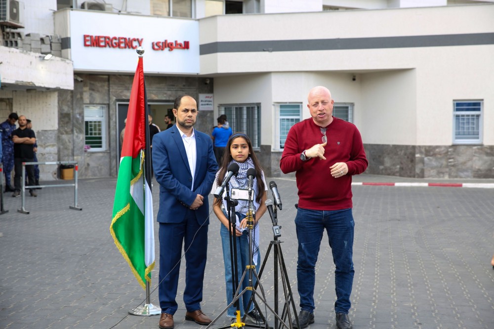 أطفال غزة يطالبون العالم بوقف العدوان فوراً