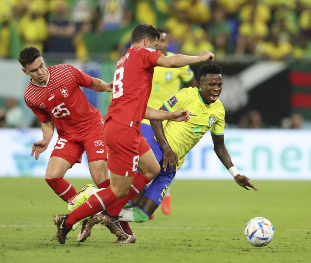 البرازيل ثاني المتأهلين إلى ثمن النهائي بفوز صعب على سويسرا 1-صفر