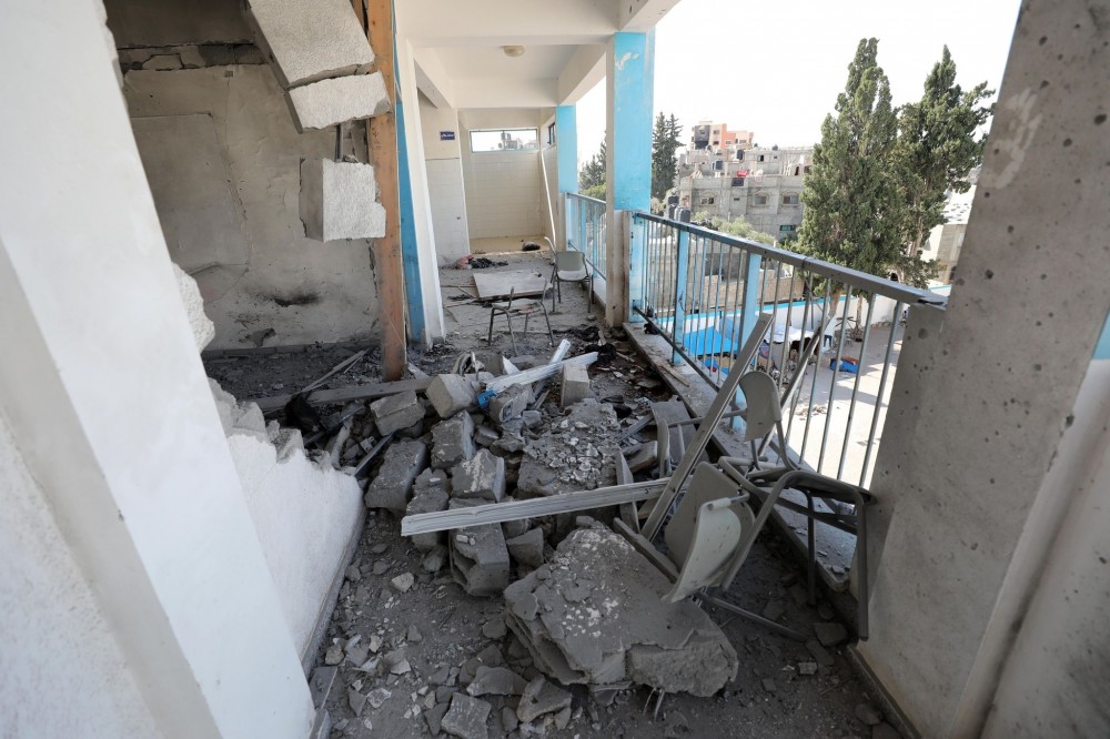 قصف مدرسة المغازي التابعة للأونروا 