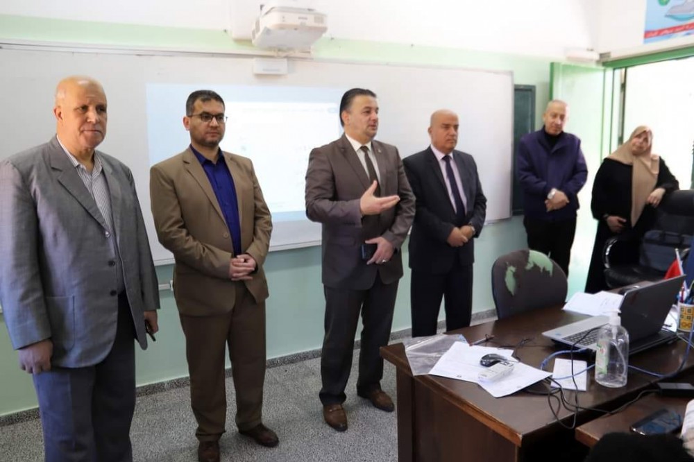 تعليم غرب غزة تعقد ورشة تدريبية للمعلمين 