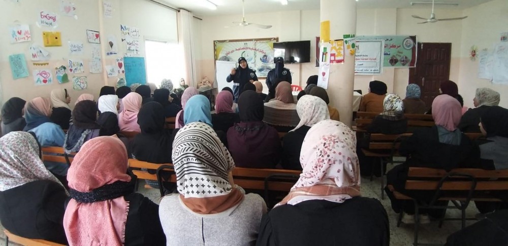 الشرطة المجتمعية تُنظم محاضرةً حول مخاطر 