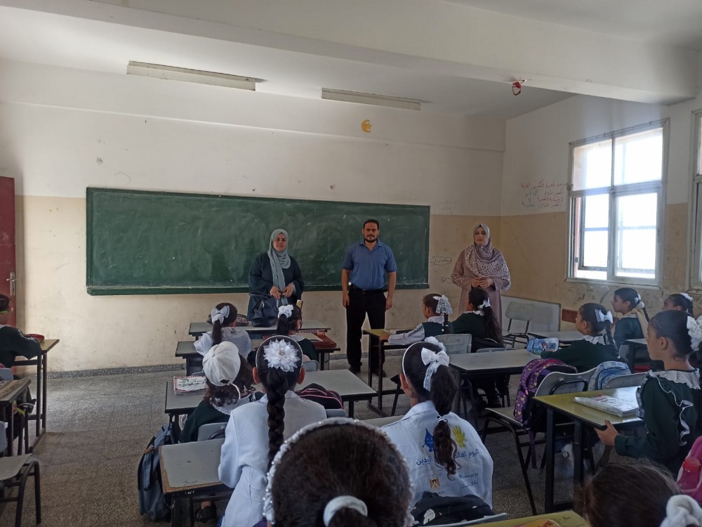 جودة البيئة تُنفذ فعاليات ومبادرات توعوية في مدارس شرق غزة 
