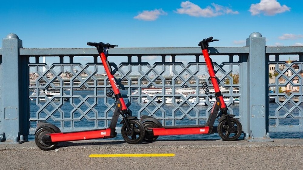 إسطنبول تفرض قيوداً جديدة على سرعة السكوتر الكهربائي