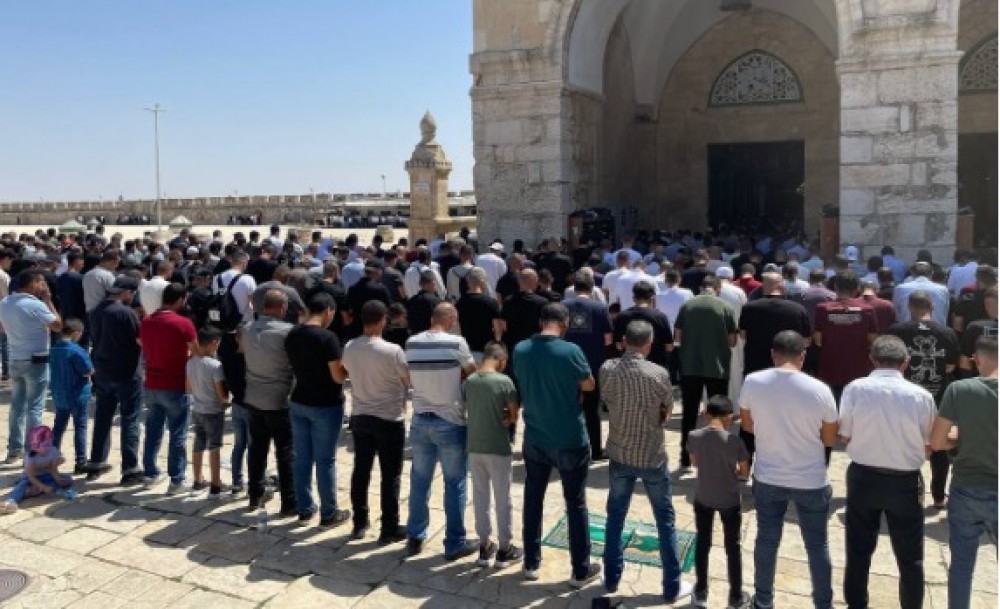 40 ألف مصل أدوا صلاة الجمعة في المسجد الاقصى 