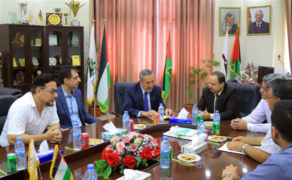 جامعة الأقصى توقع مذكرة تفاهم مع شركة الكهرباء ومحطة توليد الكهرباء