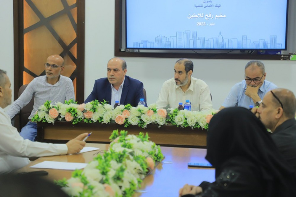 بلدية رفح تناقش المنحة الخاصة بمشاريع البنية التحتية داخل المخيمات