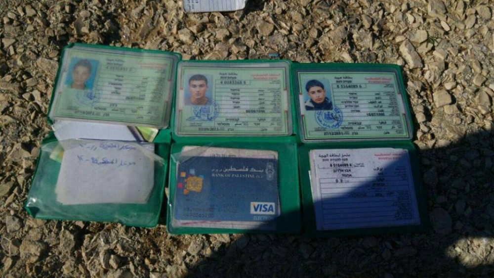 صورة لهويات المنفذين نشرها الاحتلال