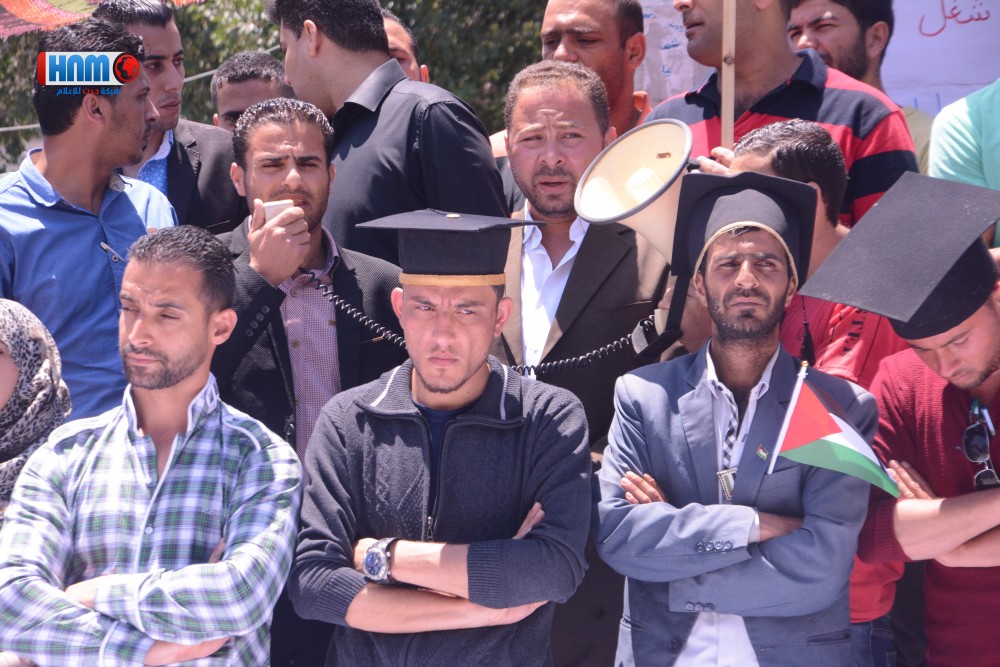 خريجين من غزة