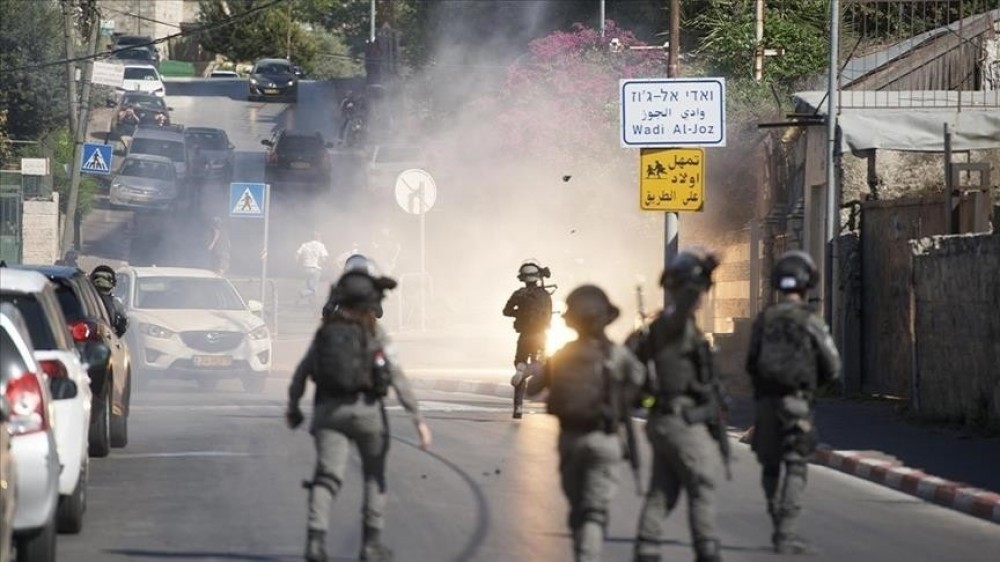 الاحتلال يواصل قمع الفلسطينيين والتضيق عليهم بالضفة الغربية