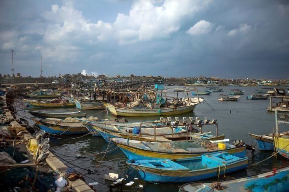  إغلاق دخول البحر ووقف حركة الصيد