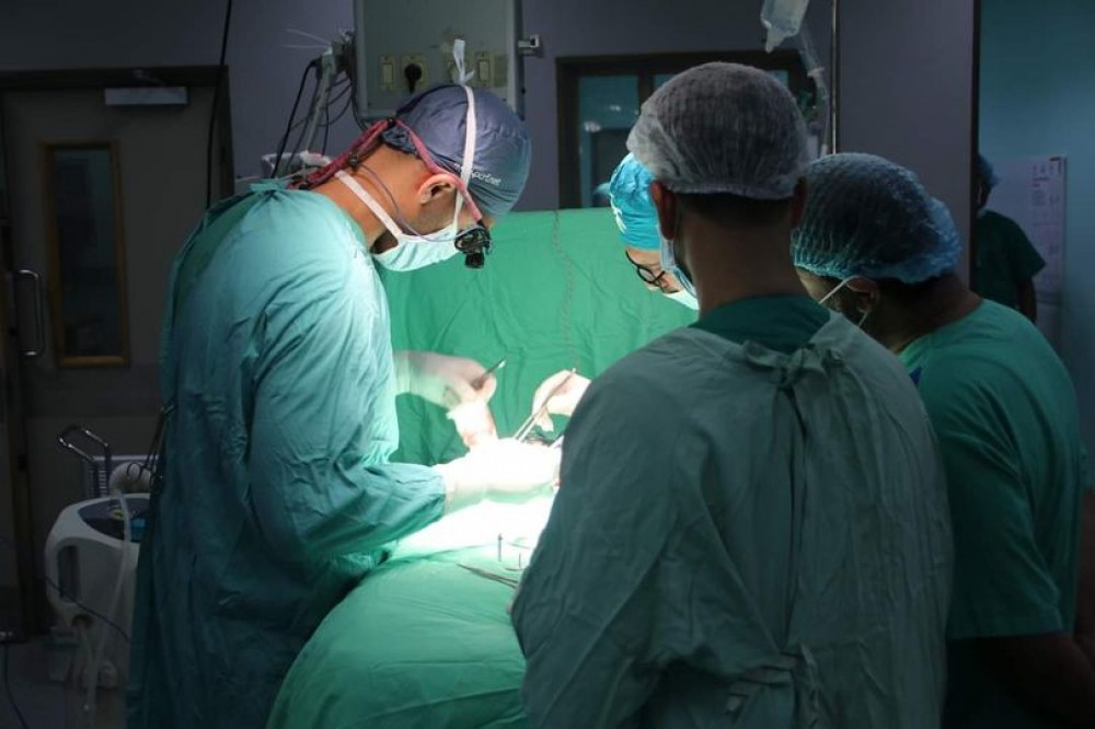  المستشفى الأوروبي يجري 16 عملية جراحية  لأطفال مرضى