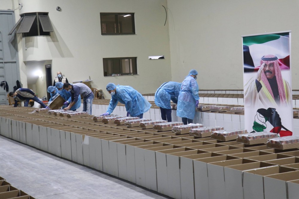 زكاة الدرج توزع 4000 طرد غذائي على الأسر المحجورة في قطاع غزة