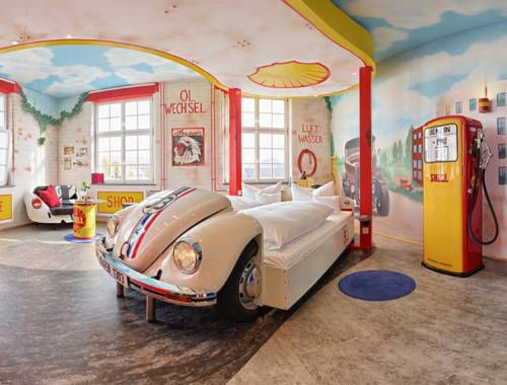 V8-Hotel-Meilenwerk-Germany.