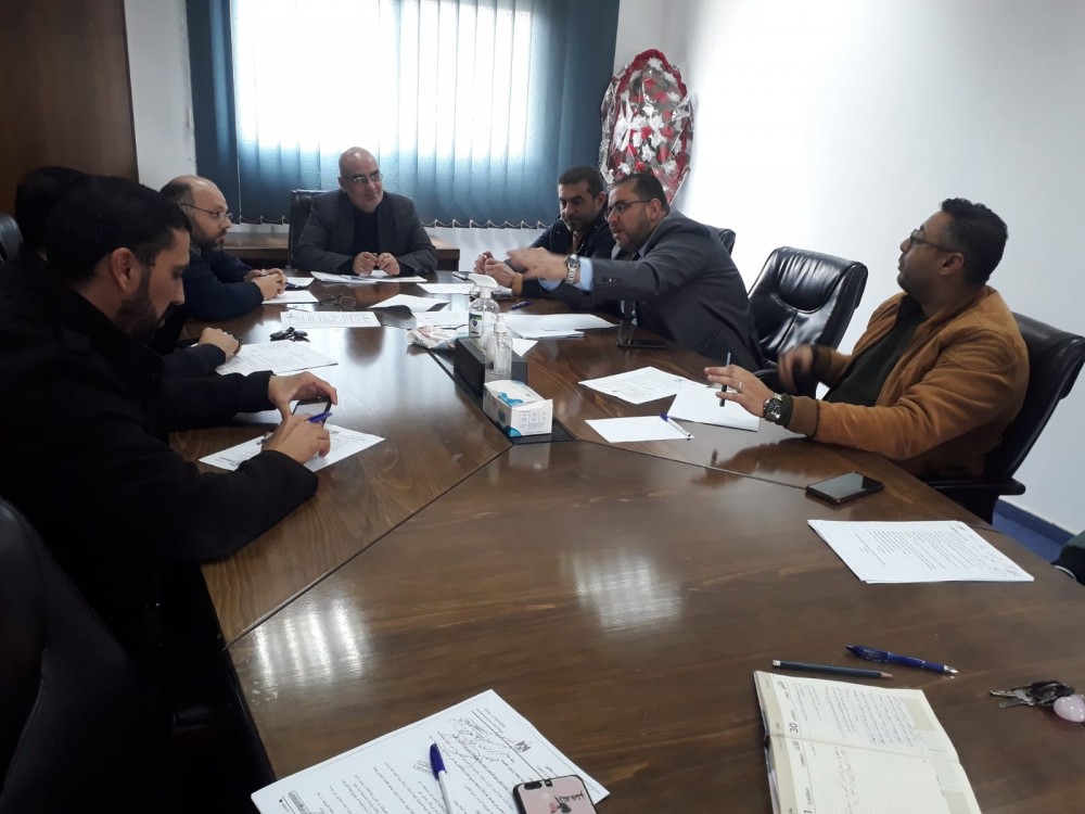  سلطة المياه  تناقش آلية منح التراخيص للمولدات الكهربائية