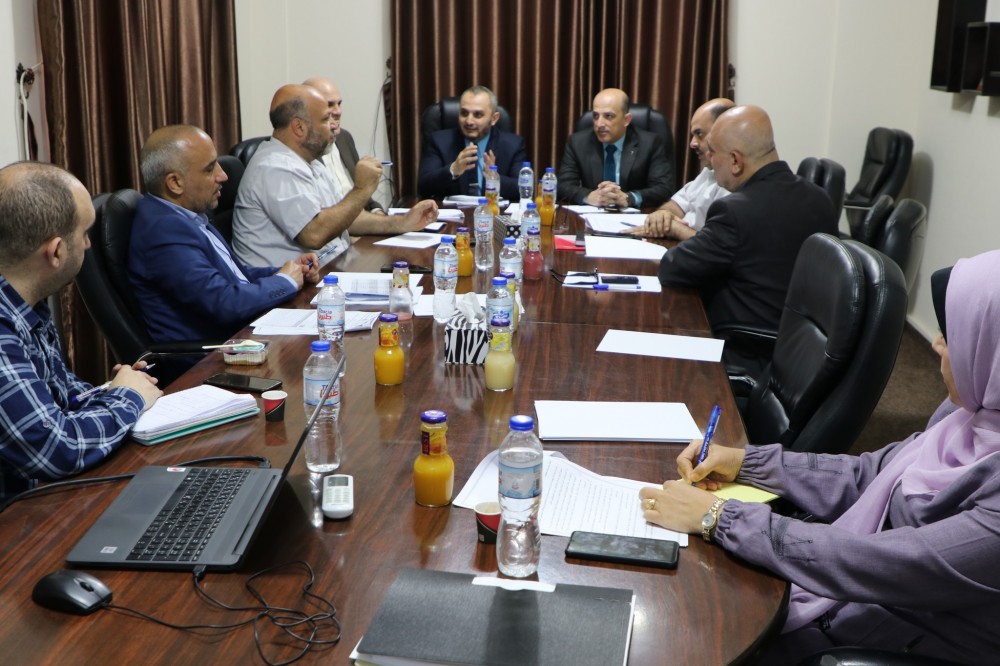 الغصين يناقش مع ديوان الموظفين  إدارة ملف التشغيل المؤقت