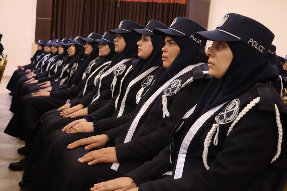 الشرطة النسائية
