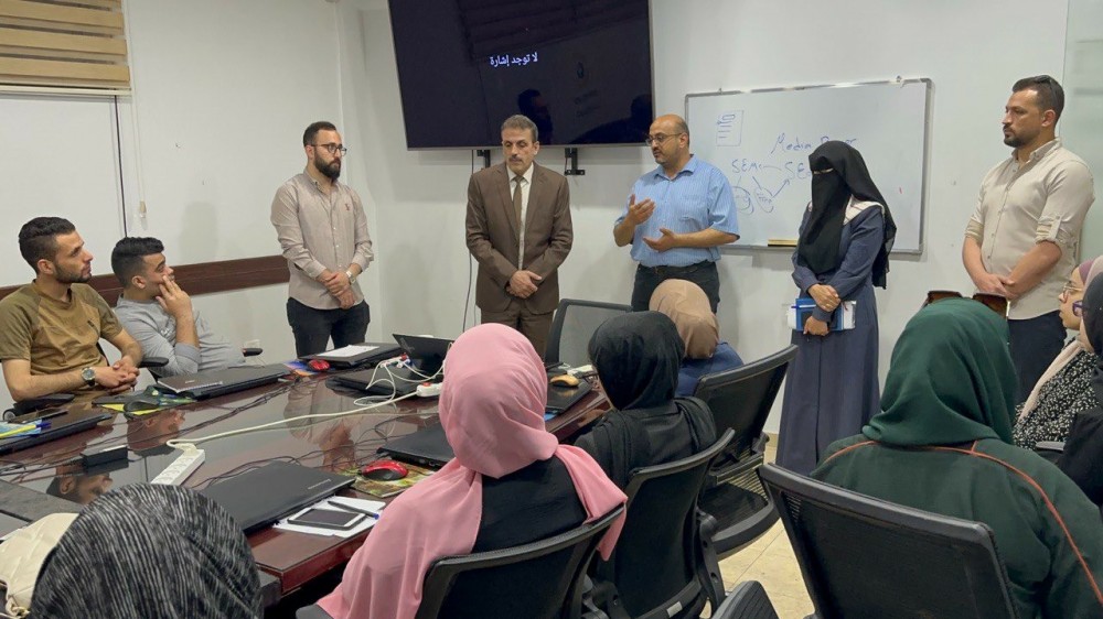 العمل تفتتح المرحلة الثانية من مشروع تعزيز العمل عن بعد