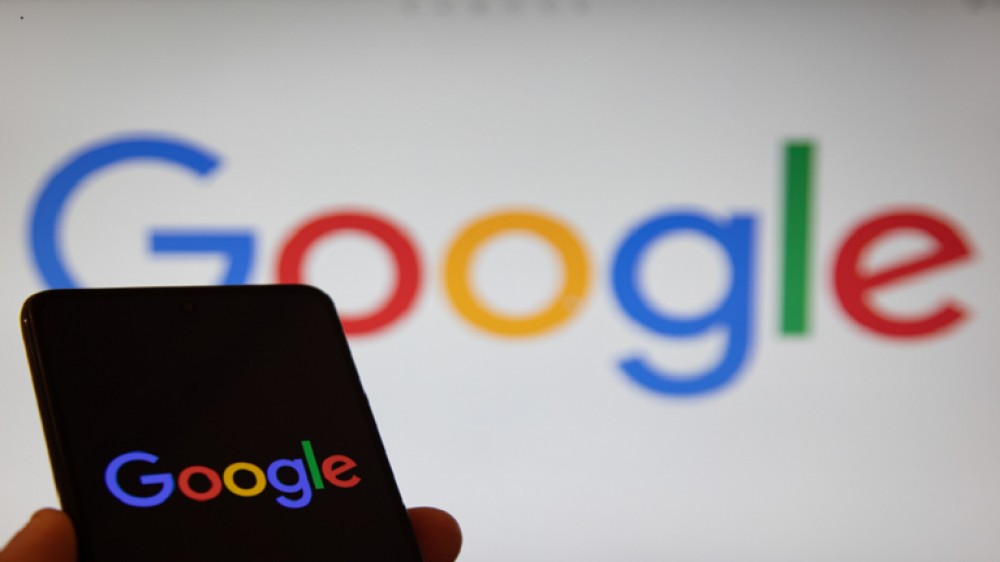 حظر 13 تطبيقا شائعا 