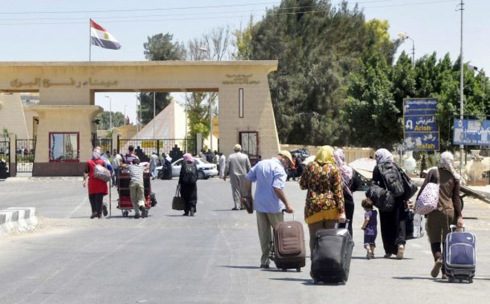 فتح معبر رفح لليوم الثالث والأخــير