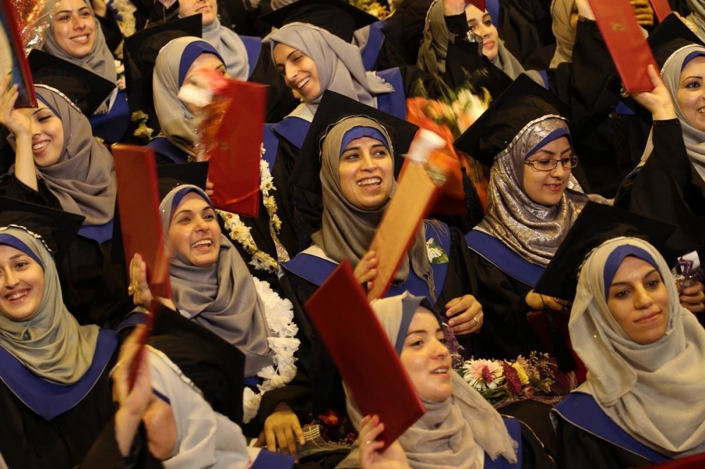 خريجي الجامعات بغزة
