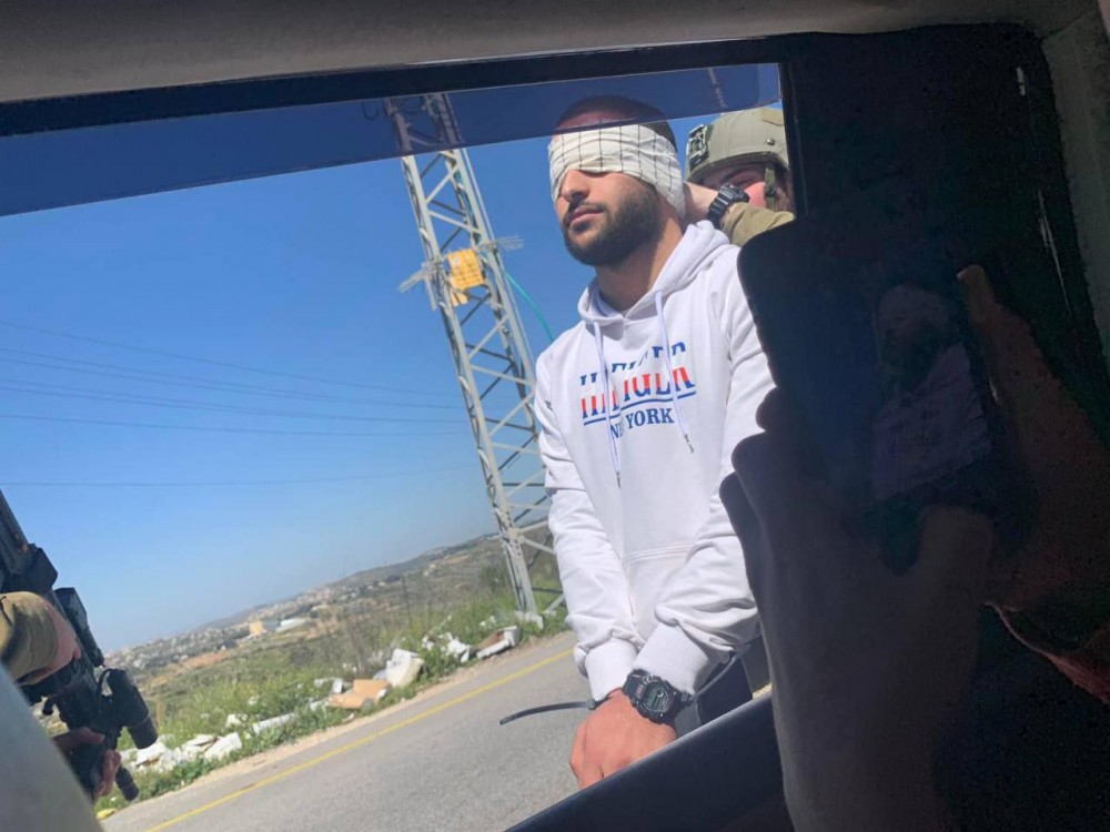 اللحظات الأولى لاعتقال الطالب الجامعي