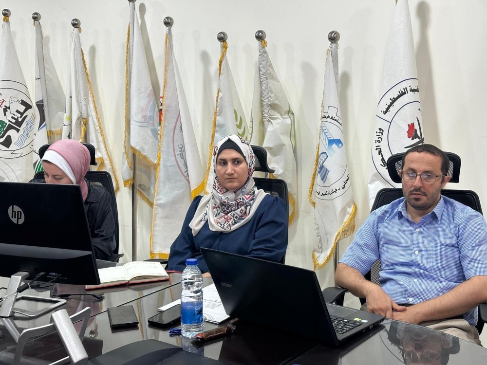 الحكم المحلي: لجنة استراتيجية إدارة النفايات في غزة تناقش عدة مواضيع
