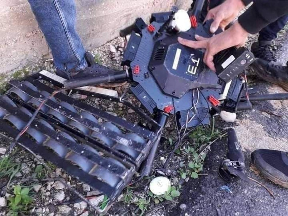 الطائرة المسيرة التي أسقطها الشبان 
