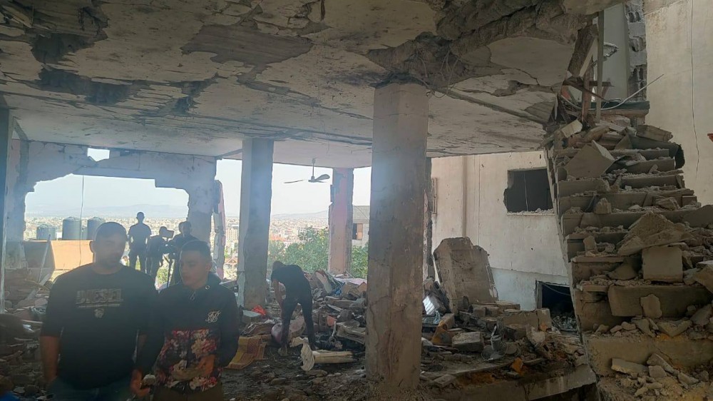 5 شهداء منهم 2 بقصف الاحتلال مسجد الأنصار في الضفة