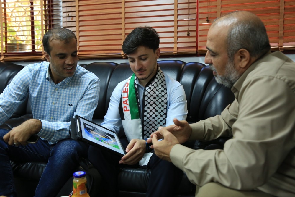 f9204f86-8d3b-4e29-85c5-89c317f275fc