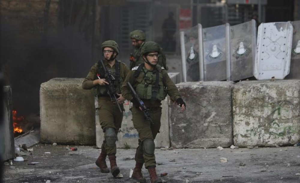 الاحتلال يواصل قمع الفلسطينيين والتضيق عليهم بالضفة الغربية